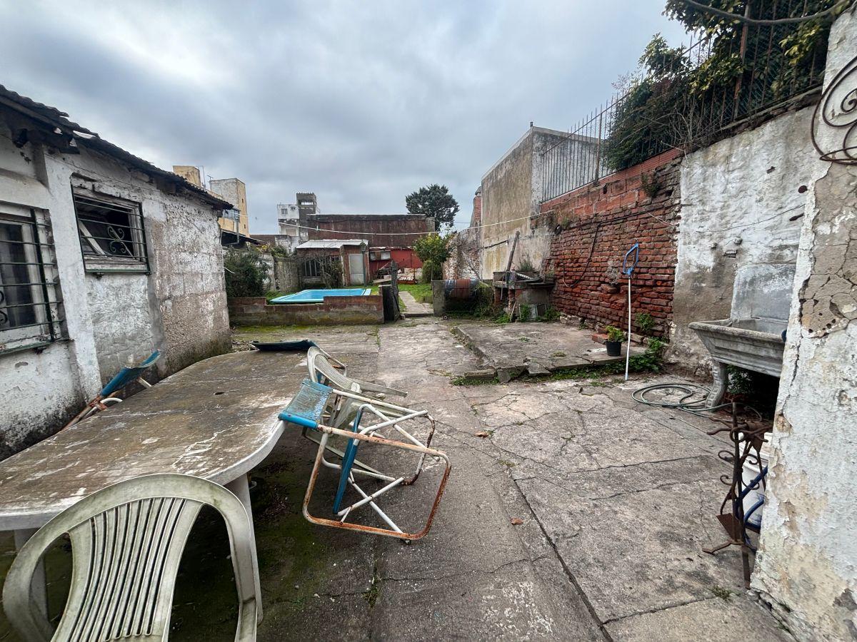 Foto de Venta Casa a Reciclar. Gran Lote. Zona San Jose, imagen 1