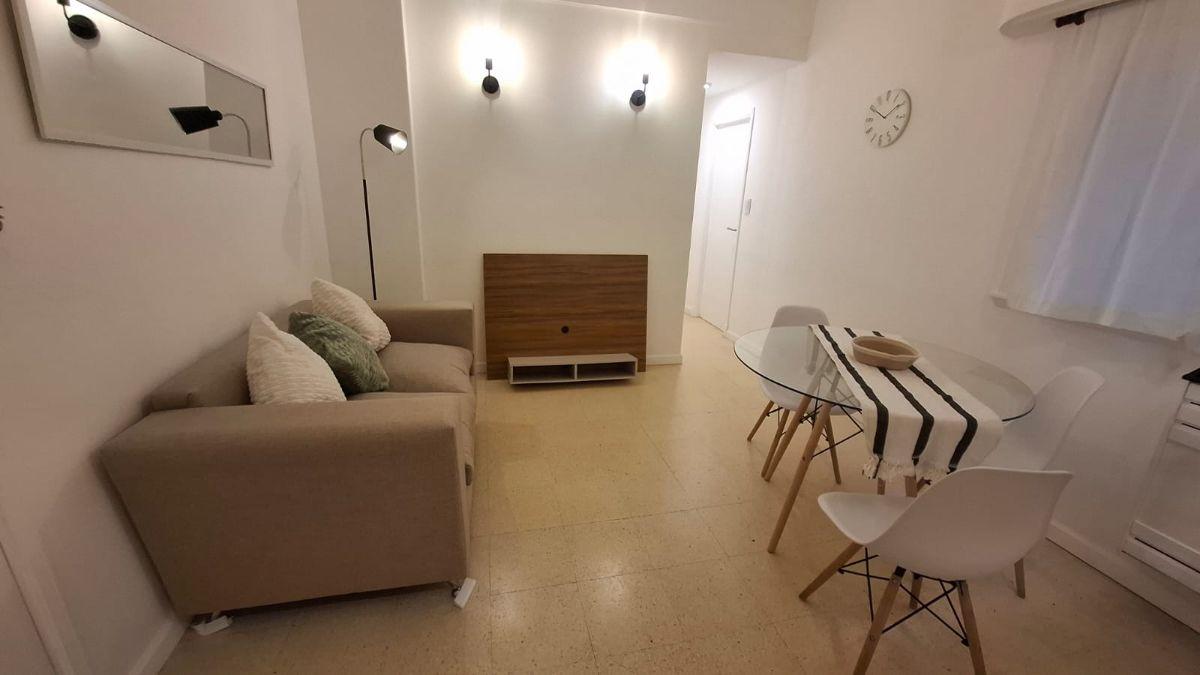 Foto de Venta Departamento 2 ambientes. Zona Plaza Colón, imagen 1
