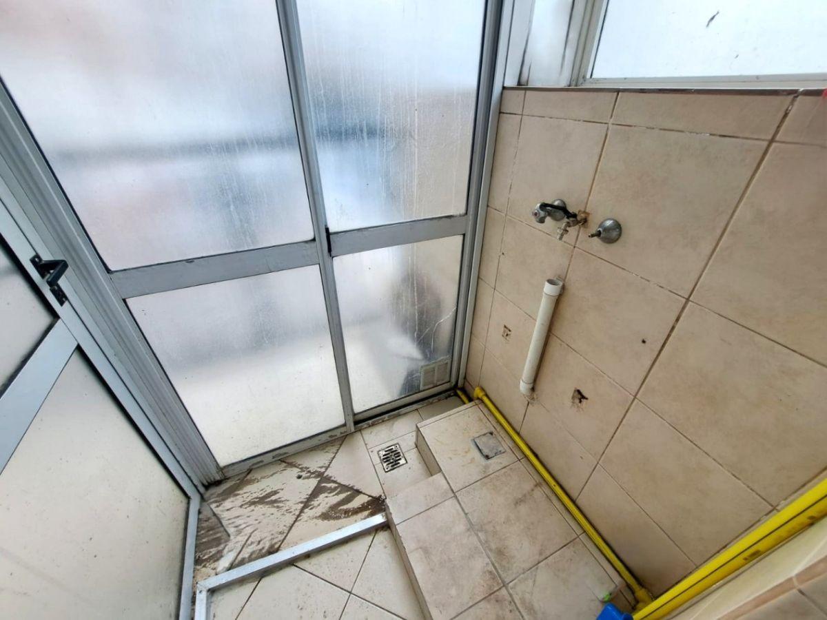 Foto de Venta Departamento 3 ambientes con Balcón y Patio. Zona Plaza Mitre, imagen 5