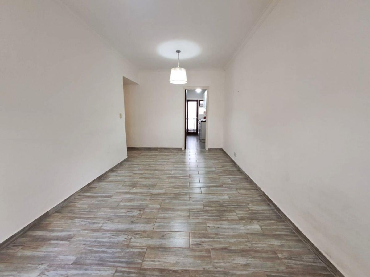 Foto de Venta Departamento 3 ambientes con Balcón y Patio. Zona Plaza Mitre, imagen 4