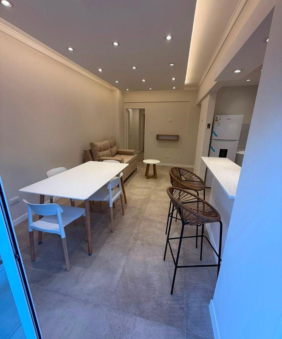 Foto de Venta Departamento 2 ambientes con Balcón. Zona Plaza Colón, imagen 3