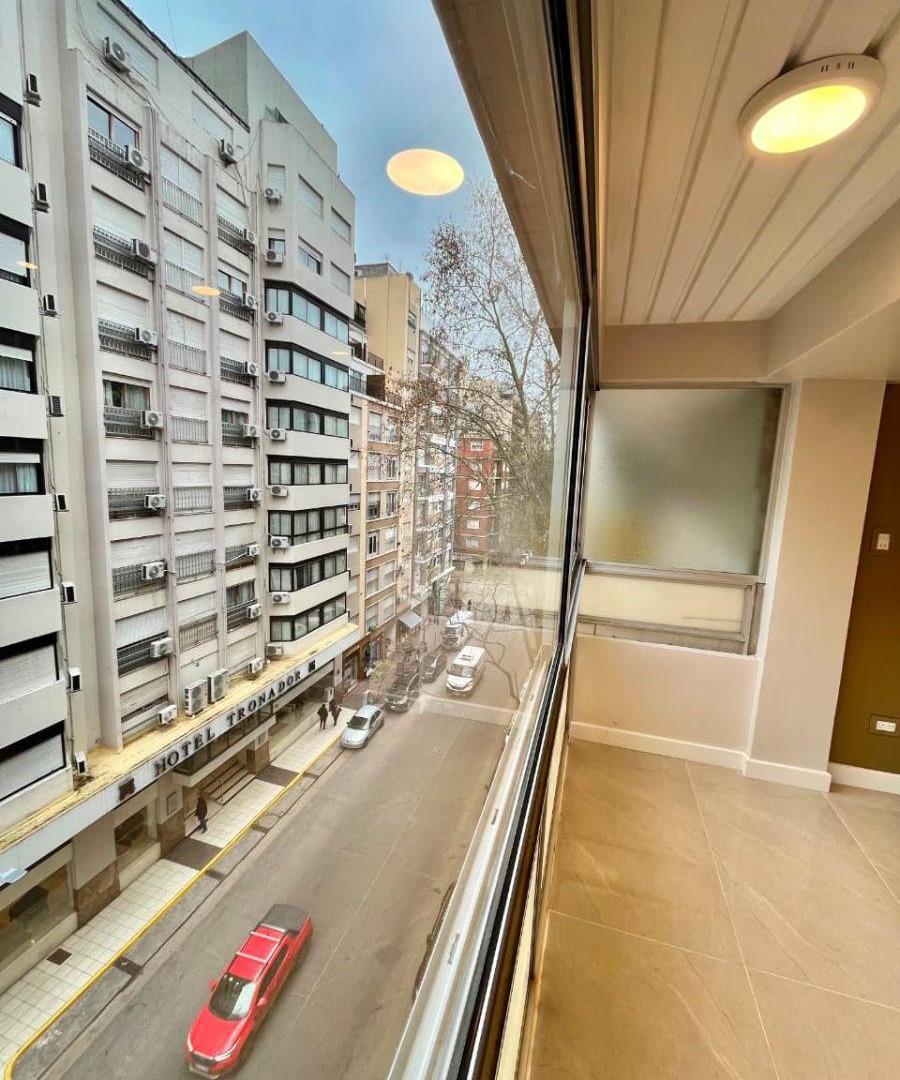 Foto de Venta Departamento 2 ambientes al Frente. Zona Centro, imagen 3
