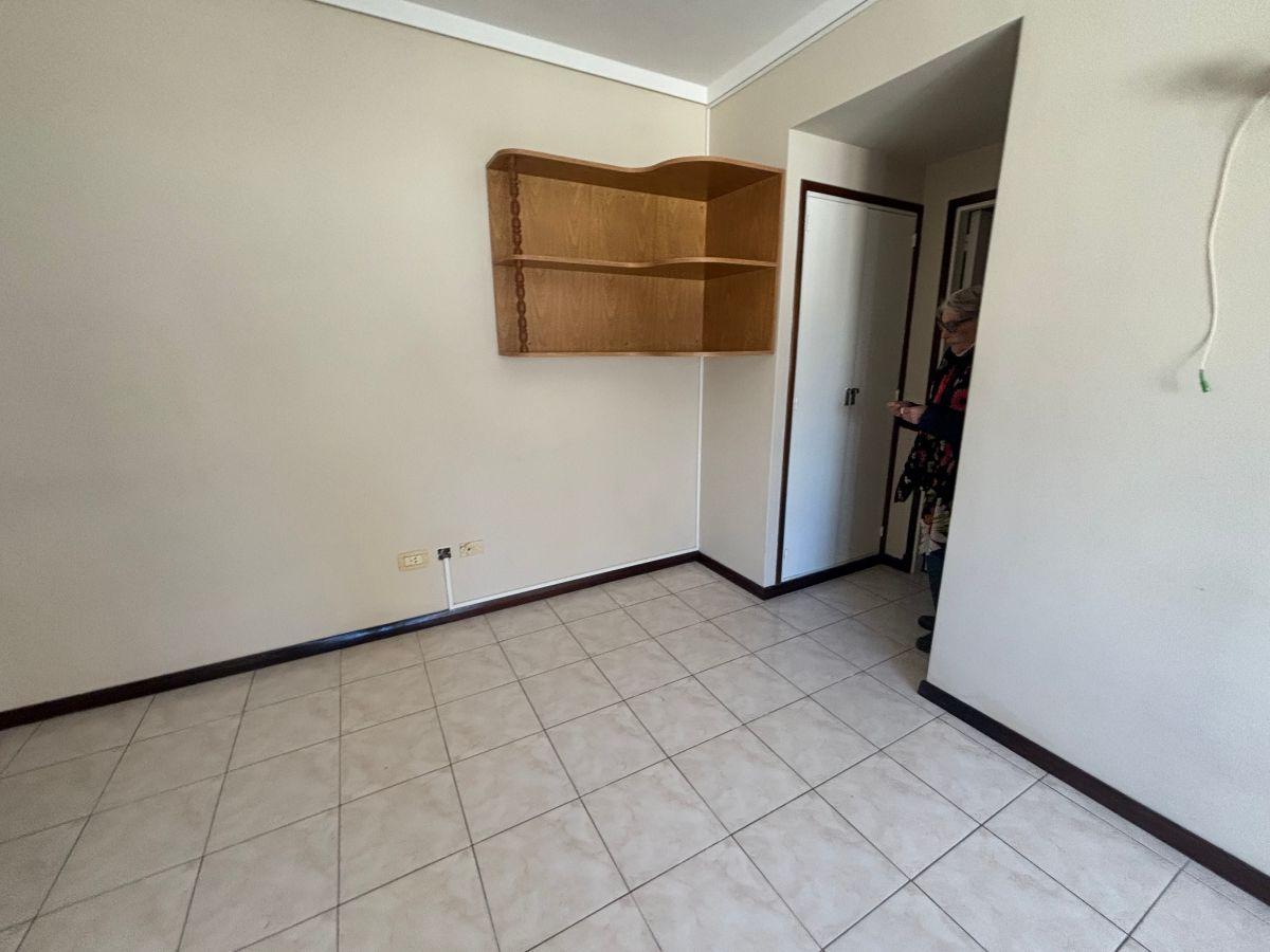 Foto de Alquiler 24 meses Departamento 2 ambientes. La Perla, imagen 1