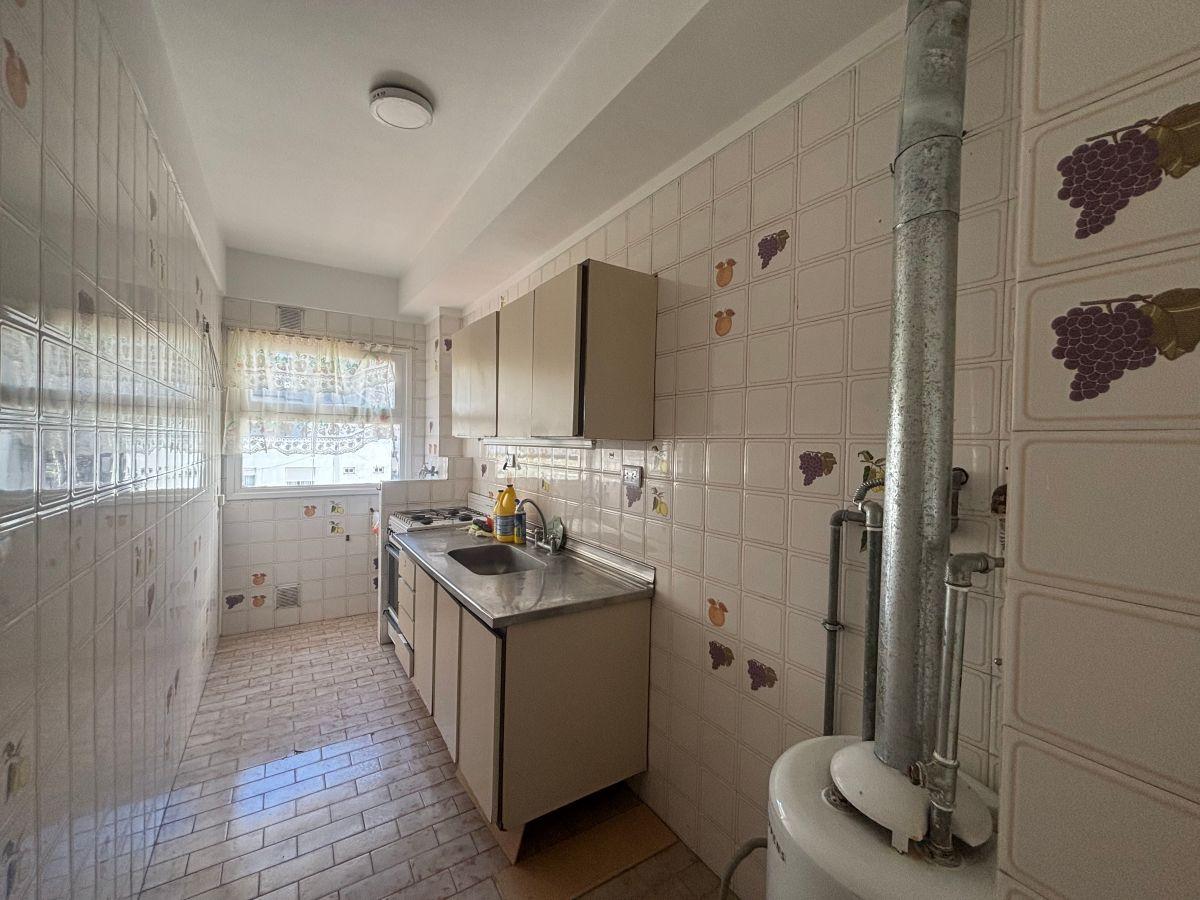 Foto de Alquiler 24 meses Departamento 2 ambientes. La Perla, imagen 4