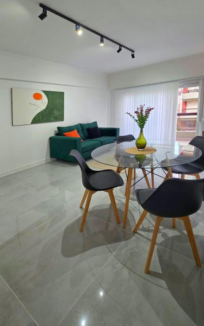 Foto de Departamento 3 ambientes con balcón y cochera fija, imagen 1