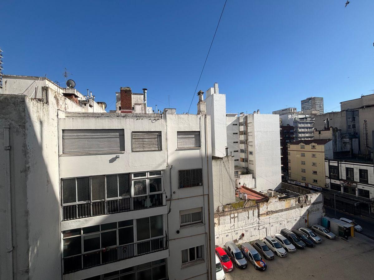 Foto de Venta Departamento 2 ambientes con Remta Hasta Diciembre. Zona Plaza, imagen 5