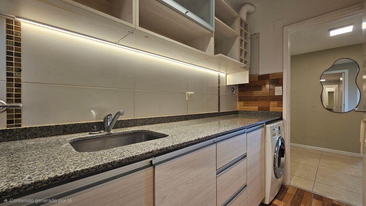 Foto de Venta Departamento 2 ambientes con dependencia y Balcòn a Plaza Colon, imagen 5