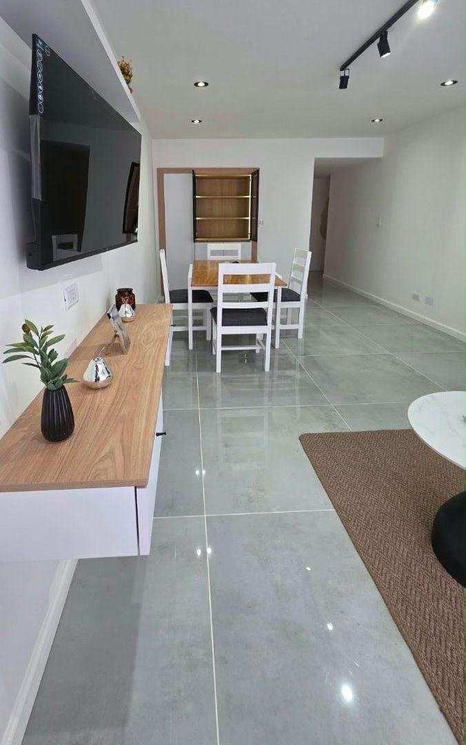 Foto de Venta Departamento 2 ambientes con Dependencia y Balcón. Zona Plaza, imagen 5
