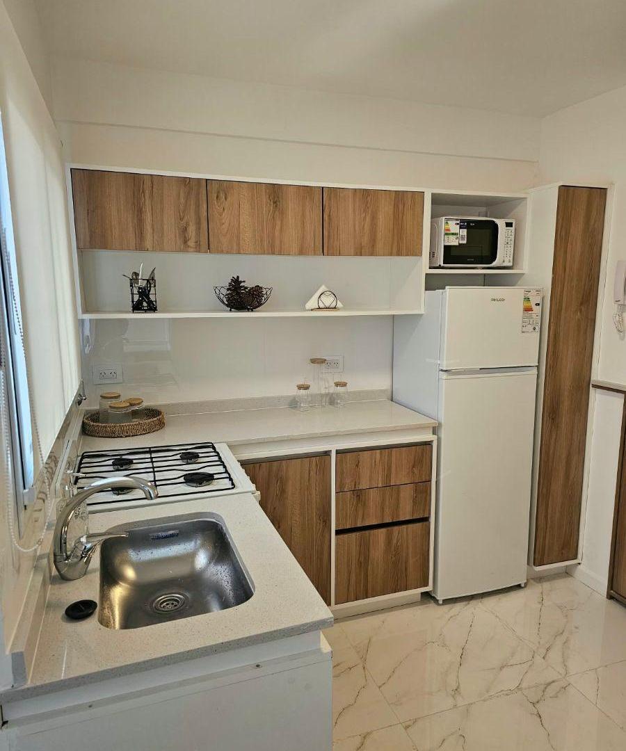 Foto de Venta Departamento 3 ambientes con Balcón a la Calle. Zona Chauvin /, imagen 4