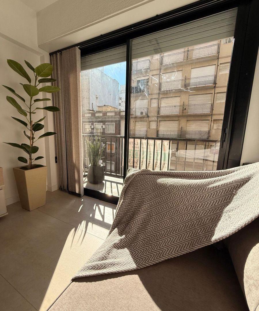 Foto de Venta Departamento 2 ambientes con Balcón la Frente. Zona Centro, imagen 2