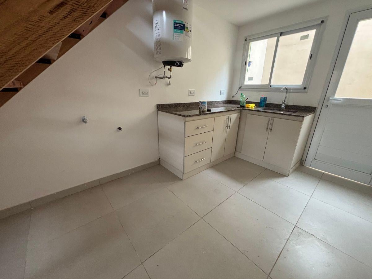 Foto de Venta PH en Duplex a Estrenar con Patio. Villa Primera, imagen 4