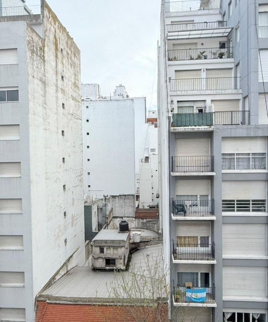 Foto de Venta Departamento 1 ambiente a la Calle. Reciclado. Zona Plaza Colón, imagen 4