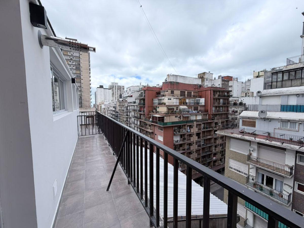 Foto de Venta Departamento 3 ambientes con Balcón Aterrazado. Zona Plaza Colón, imagen 2