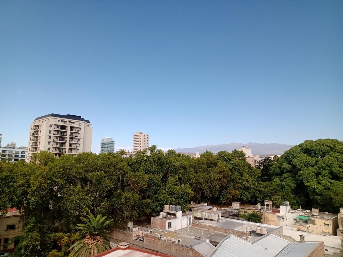 Venta Departamento 4 Amb. C. Chile, a 2 Cuadras de Plaza Independencia, Mendoza. 4