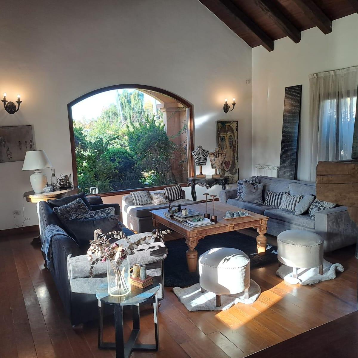 Venta Magnifica Propiedad de Categoria en Chacras de Coria, Mendoza 5