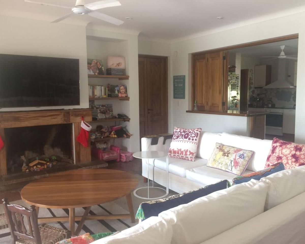 Venta Magnifica Propiedad en Barrio Privado en Chacras de Coria 3