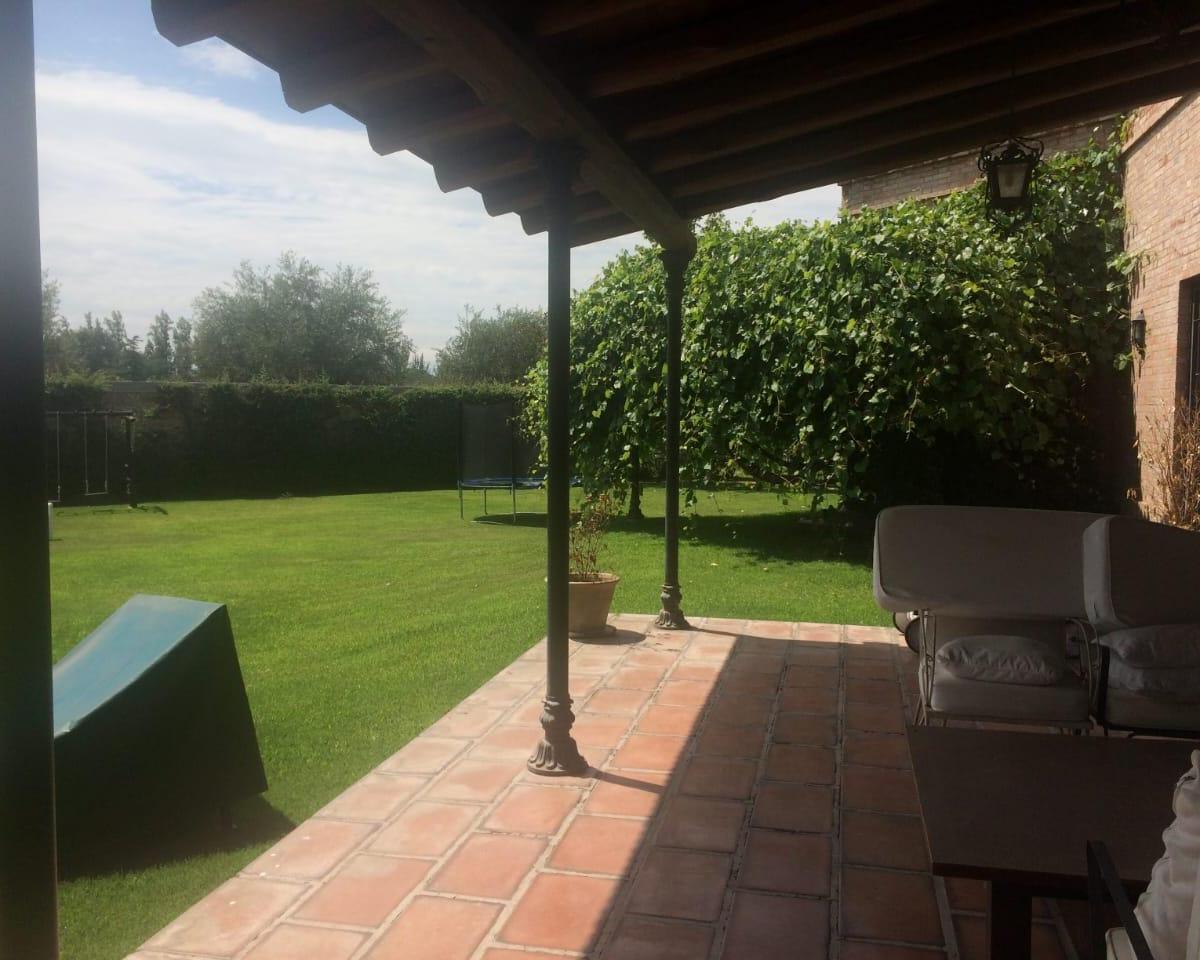 Venta Magnifica Propiedad en Barrio Privado en Chacras de Coria 5