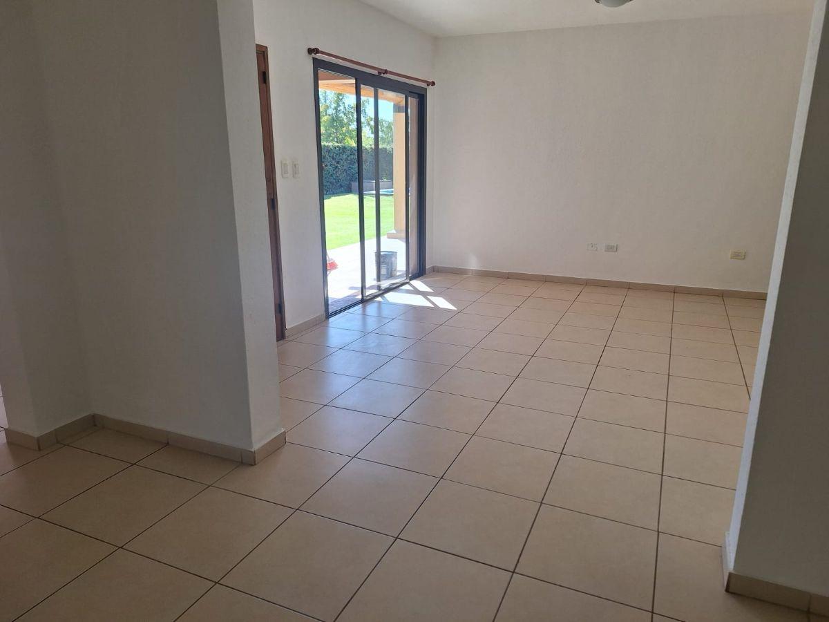 Foto de ALQUILER ESPLENDIDA CASA EN BARRIO PROVADO LA DELIA, imagen 4