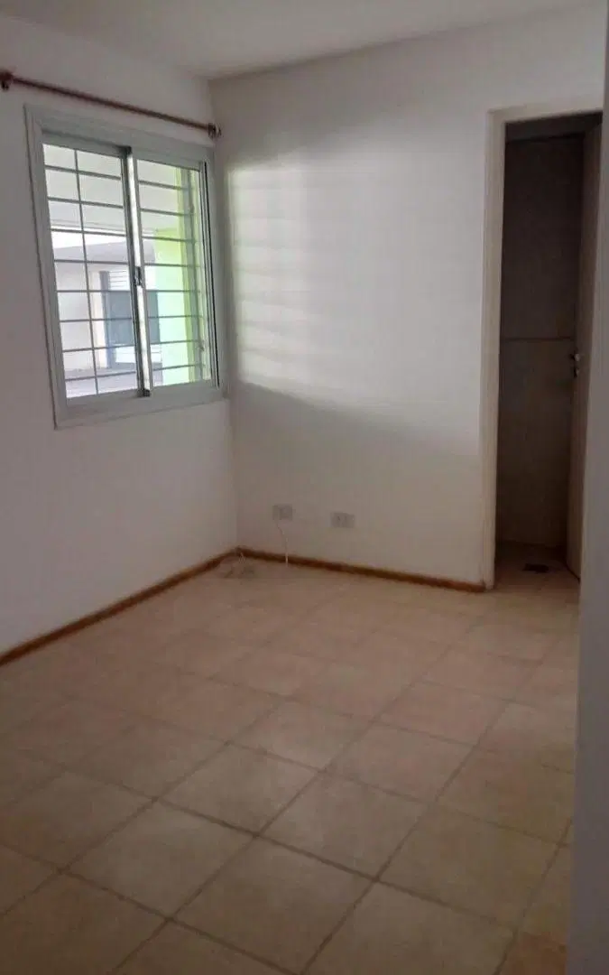 Alquiler Departamento 1 dormitorio y escritorio/estar en planta baja 5