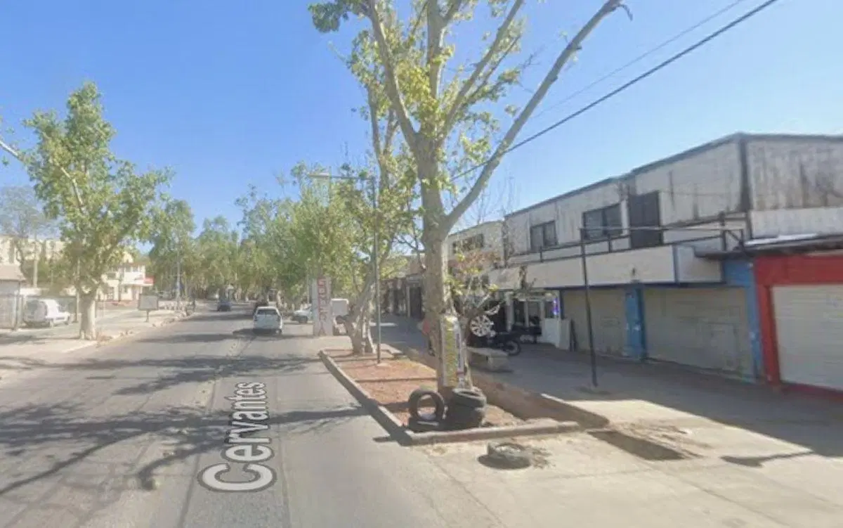 ALQUILER LOCAL COMERCIA calle Cervantes Godoy cruz 2