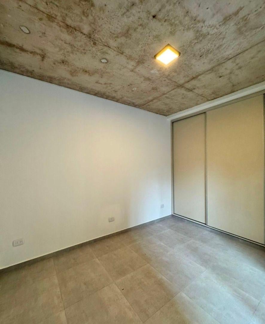 Foto de ALQUILER Departamento de 2 dormitorios, patio y cochera en complejo, imagen 4
