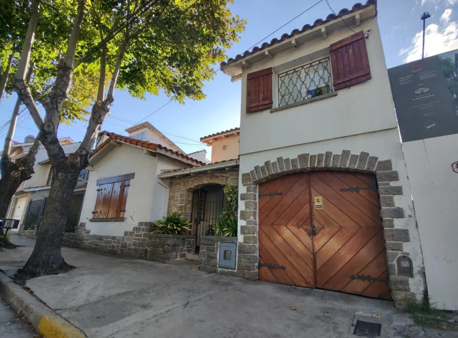 Chalet en venta zona Comercial Guemes 5