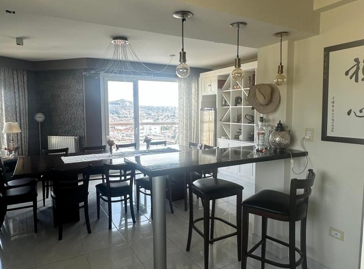 Dto .  En venta último piso . Penhouse 2