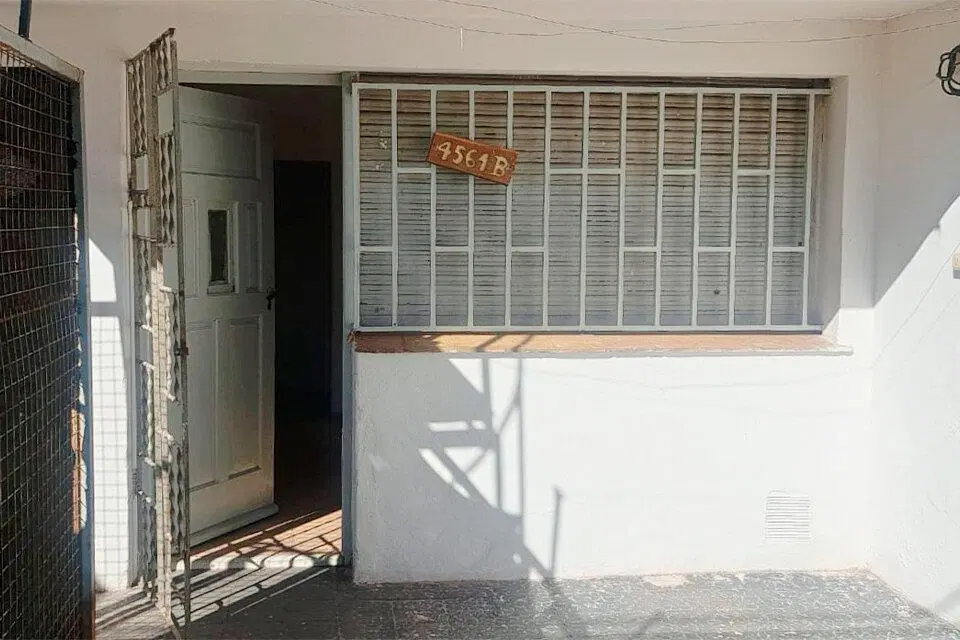CASA 2 DORMITORIOS CON ESPACIO PARA VEHICULO SANTIAGO 4551 B 3