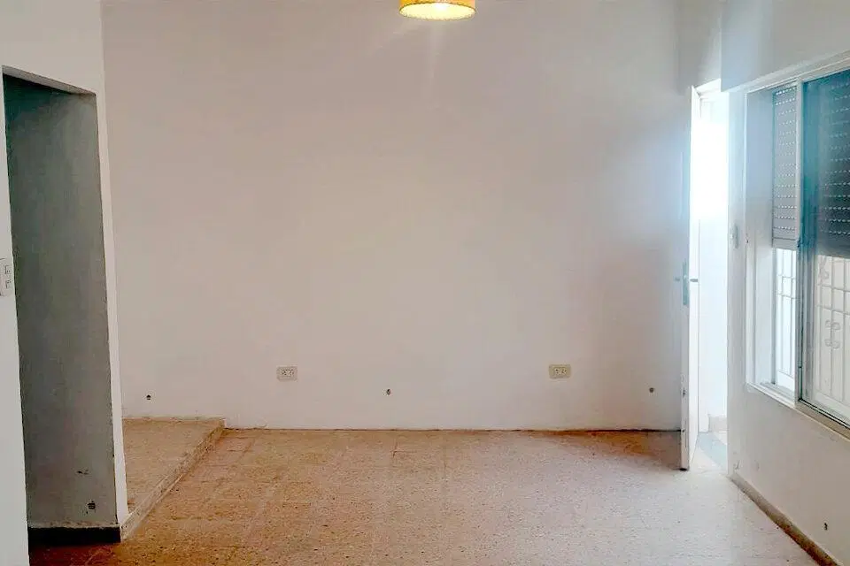 CASA INTERNA DE DOS PLANTAS 2 DORMITORIOS ESPAÑA Y JUAN CANALS 3