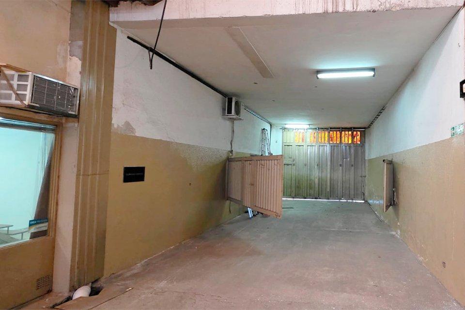 Foto de AMPLIO GALPÓN CON GRÚAS Y OFICINAS AV. ARIJÓN 1762, imagen 3