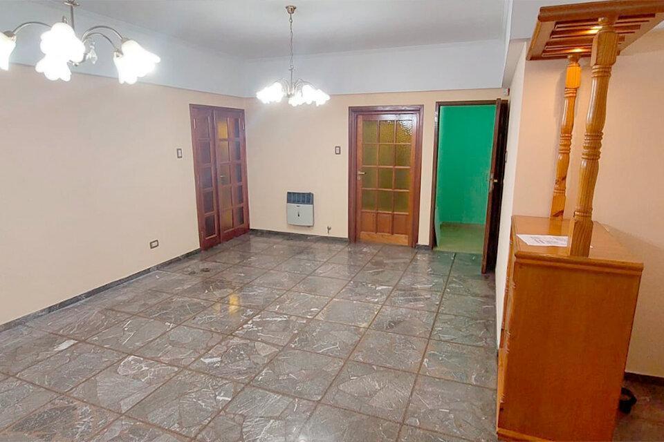 Foto de HERMOSA CASA EN PLANTA ALTA 2 DORMITORIOS CON BALCON OV. LAGOS 4707, imagen 4