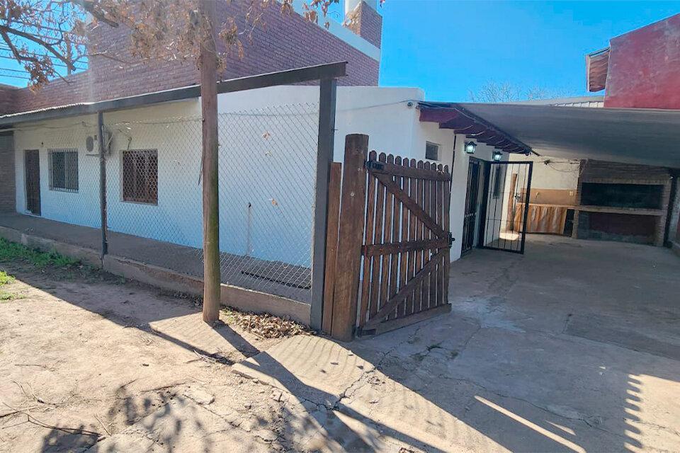 Foto de HERMOSA CASA 3 DORMITORIOS CON PILETA EN PUEBLO ESTHER, imagen 3