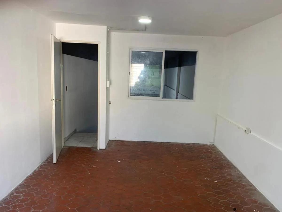 ALQUILER | LOCAL COMERCIAL EN CASTELAR CENTRO 100 MTS