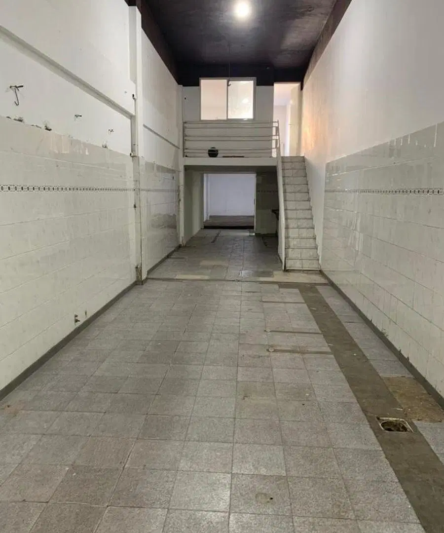 ALQUILER | LOCAL COMERCIAL EN CASTELAR CENTRO 100 MTS 2