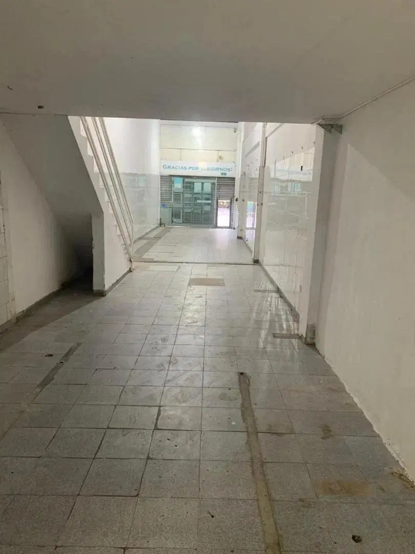 ALQUILER | LOCAL COMERCIAL EN CASTELAR CENTRO 100 MTS 5