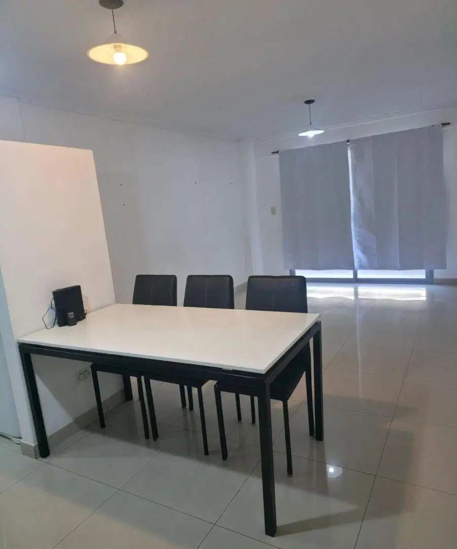 ALQUILER | Amplio Monoambiente de categoría en Morón con Balcon | Apto profesional 1