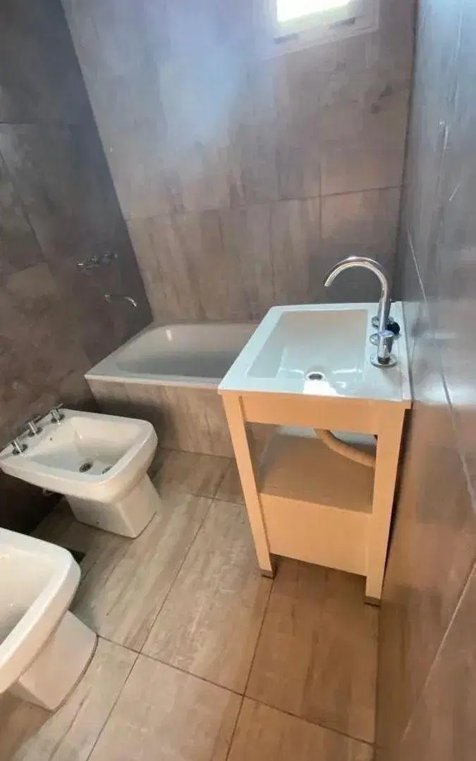ALQUILER DEPARTAMENTO 2 AMBIENTES CON COCHERA, BALCÓN Y TERRAZA PROPIA – MORON 4