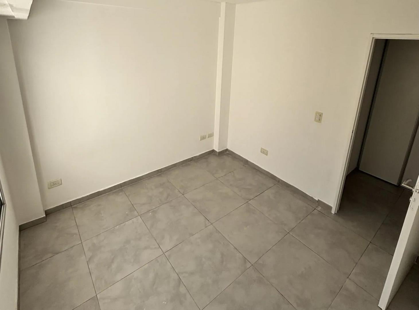 Foto de ALQUILER | DEPARTAMENTO 2 AMBIENTES – MORÓN, imagen 4
