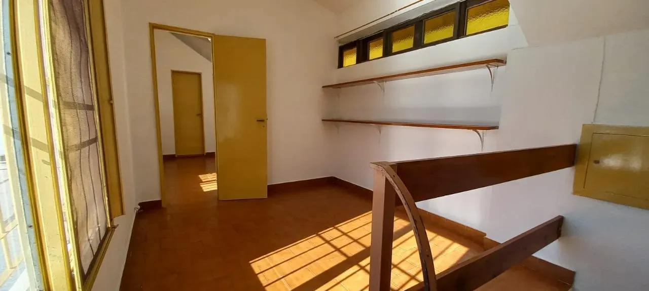 Foto de CASA 5 AMBIENTES CON GRAN PARQUE Y QUINCHO EN MORÓN, imagen 5