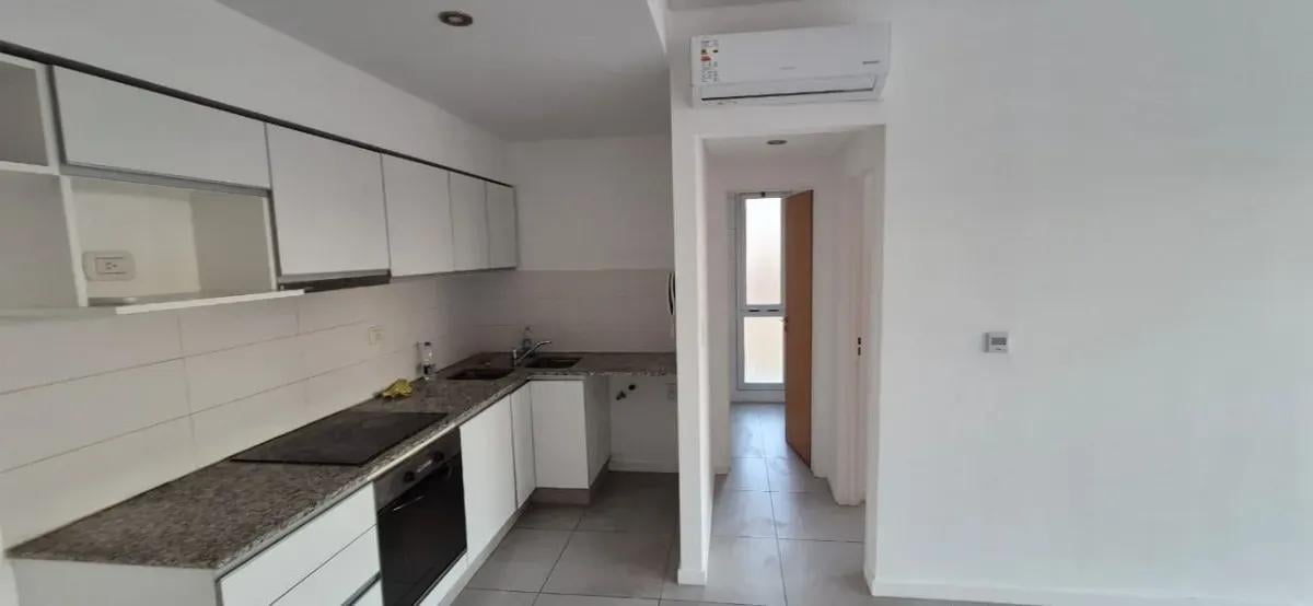 Foto de **DEPARTAMENTO 2 AMBIENTES EN ALQUILER – ITUZAINGÓ NORTE**, imagen 1