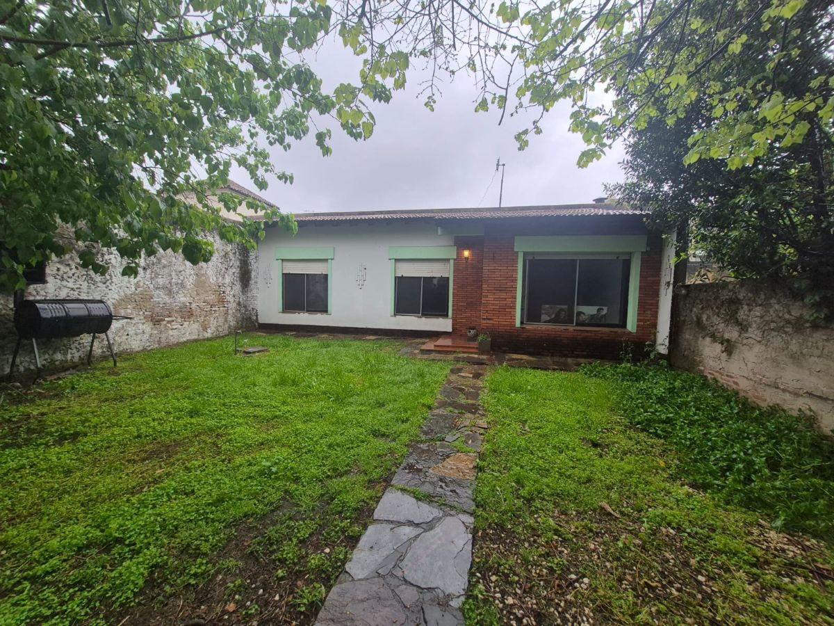 Foto de Dúplex de 3 ambientes en Alquiler - Castelar Centro con Patio y cochera, imagen 4