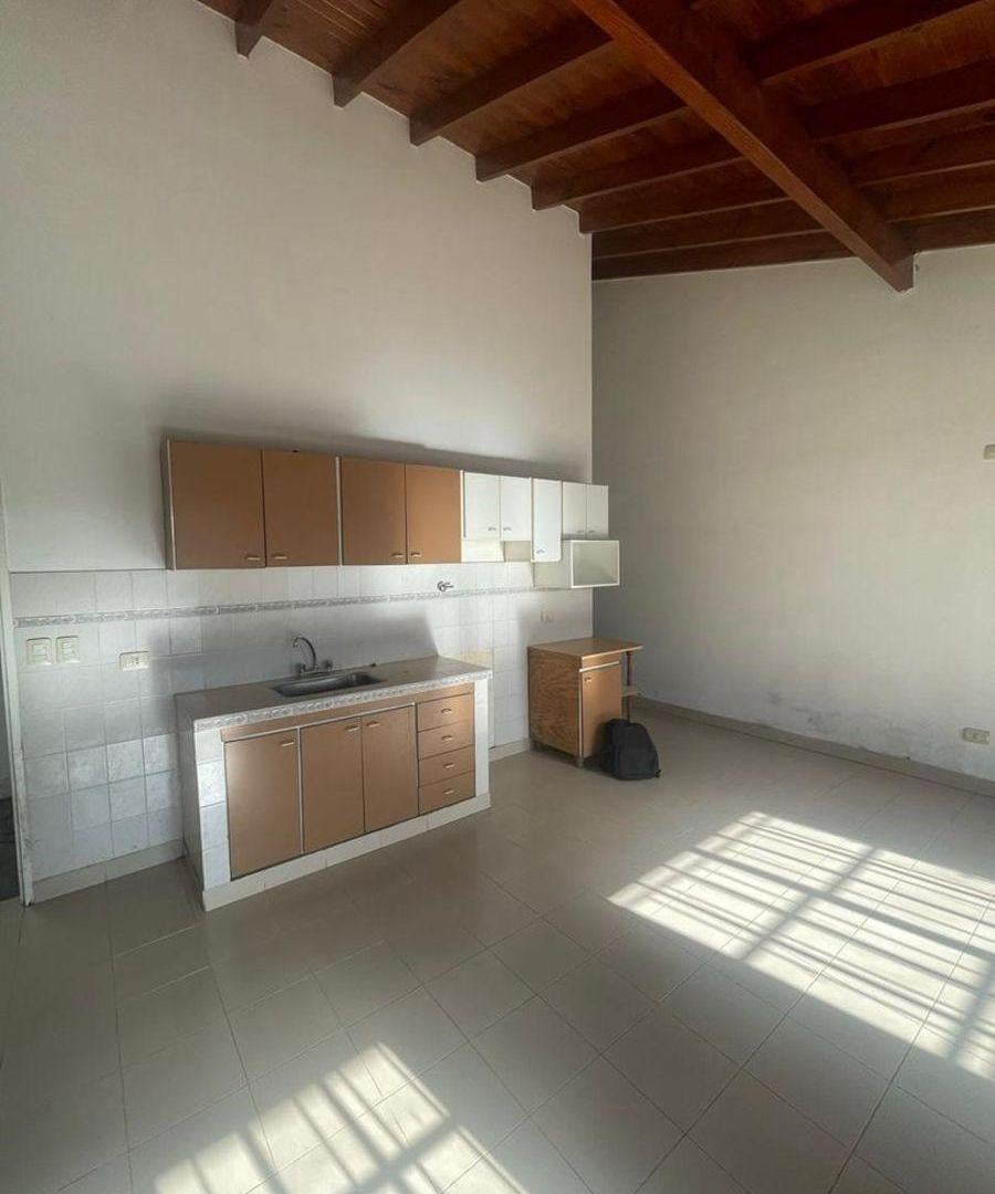 Foto de CHALET TIPO PH EN ALQUILER DE 3 AMBIENTES CON PATIO Y PARQUE – SAN, imagen 4