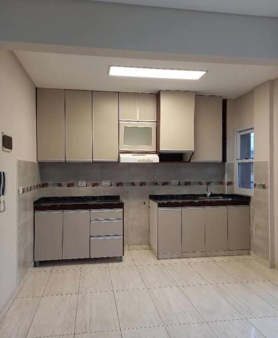 Foto de ALQUILER SEMIPISO 2 AMBIENTES CON BALCÓN Y COCHERA OPCIONAL – MORÓN, imagen 1