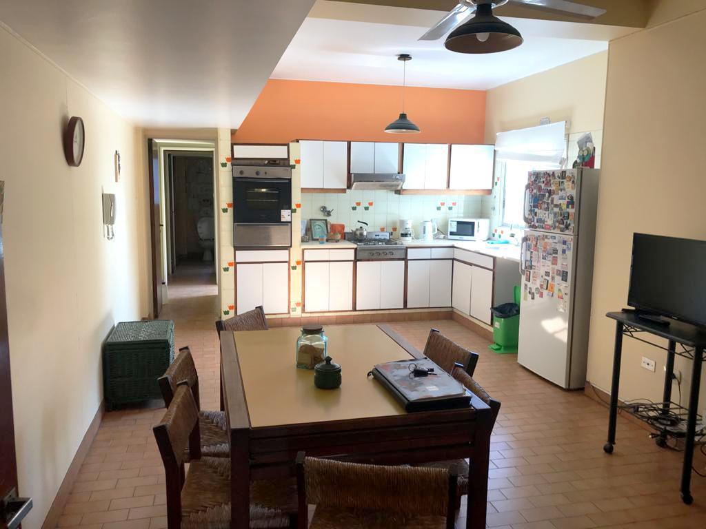 Excelente Piso Exclusivo + Cochera + Baulera 4