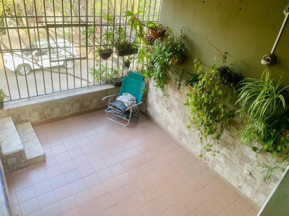 Casa de 2 dormitorios de 80 m² en Venta