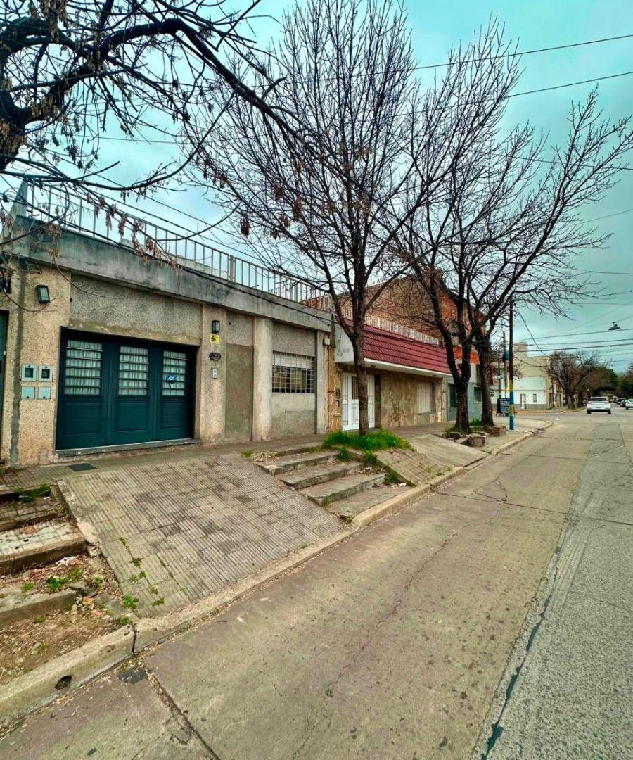Foto de Casa de 3 dormitorios con garage en venta, imagen 2