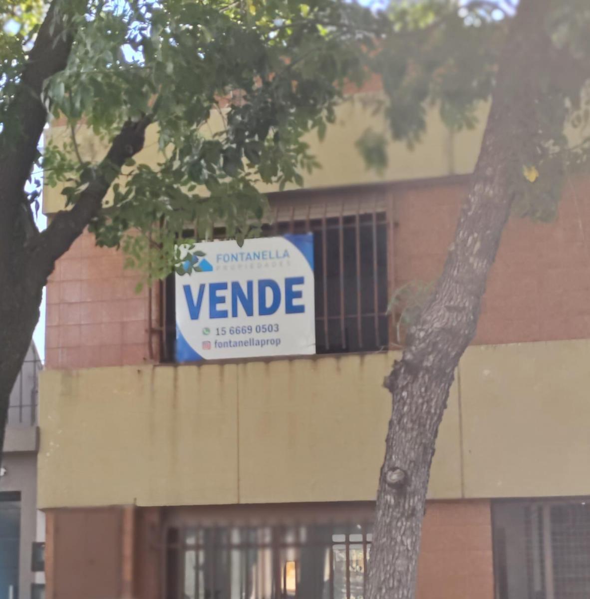 Galpón en Venta. 484 m² en 2 Plantas. Fuerza Motriz. Villa Soldati. 1