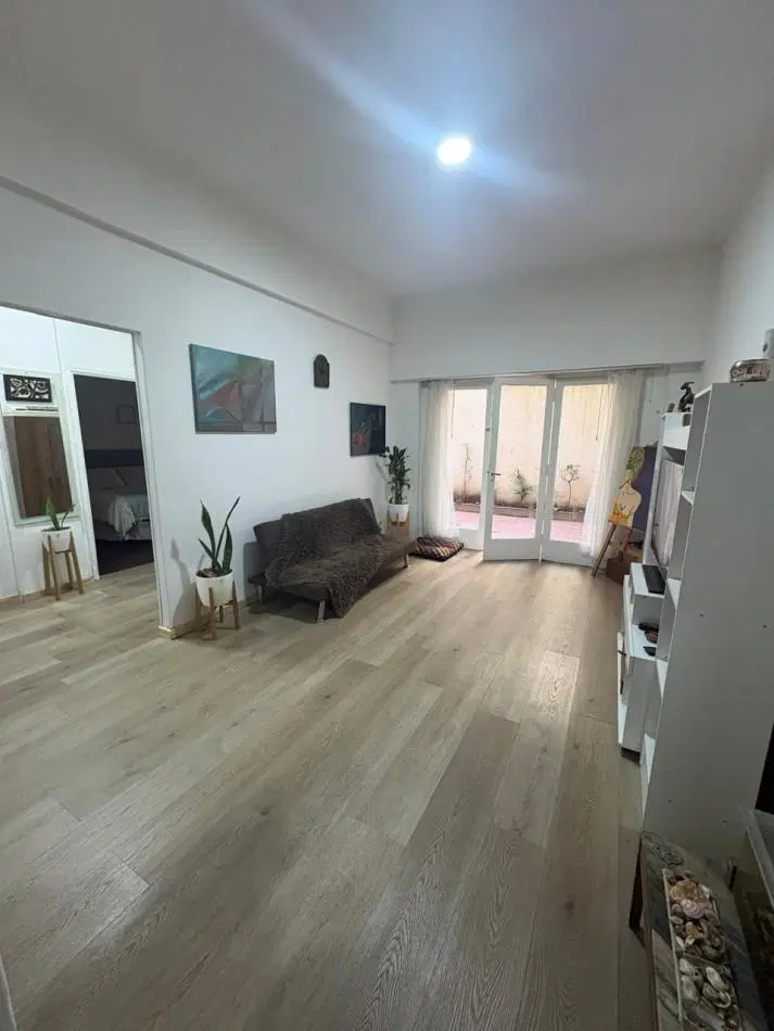 3 ambientes con 2 patios, reciclado, zona Plaza Mitre 3