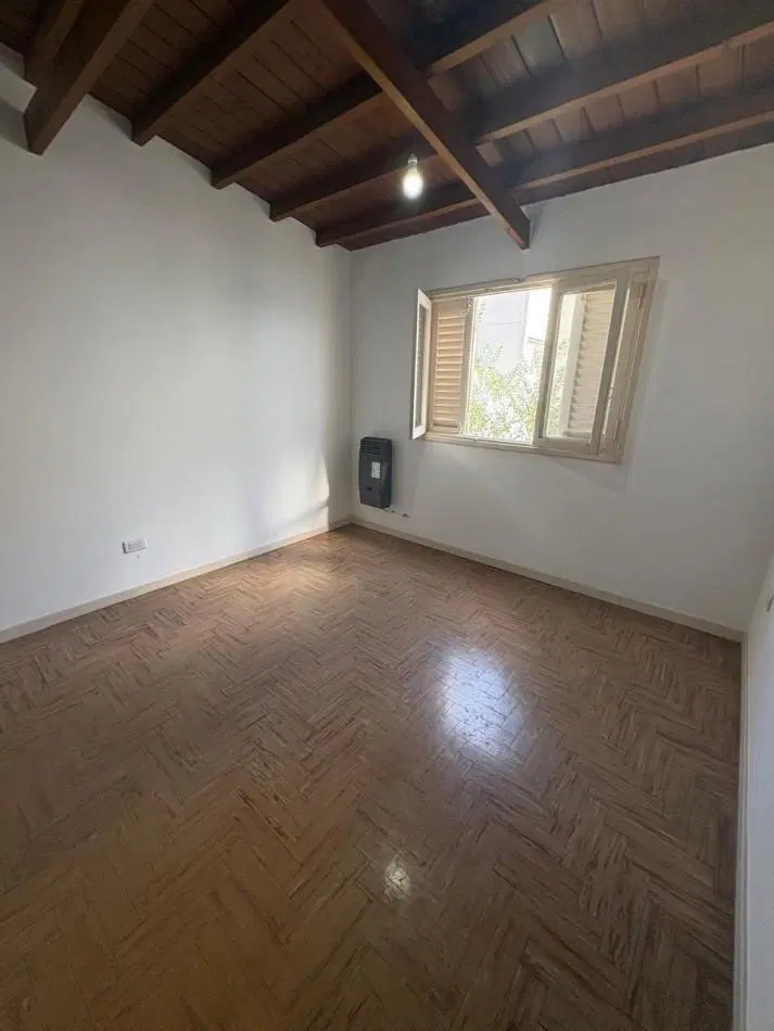 PH 2 ambientes en planta alta z/ San Jose 5