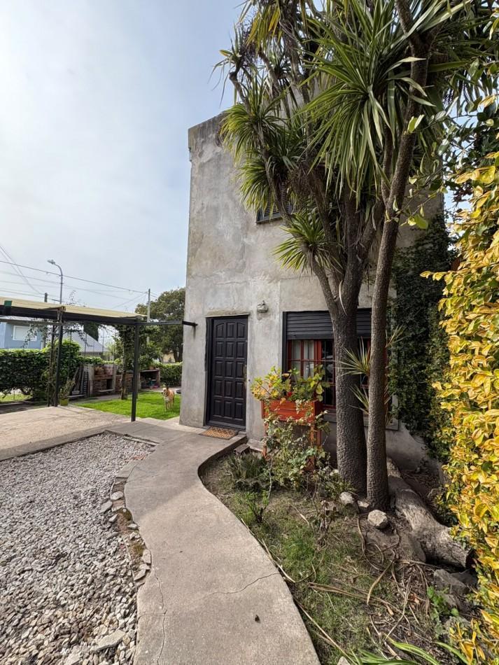 Foto de Casa 4 ambientes con jardin y garaje, zona Punta Mogotes, imagen 4